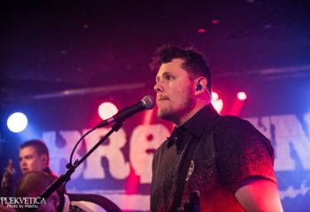 Broken Bass-photo by Michel Varrin