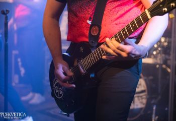 Broken Bass-photo by Michel Varrin