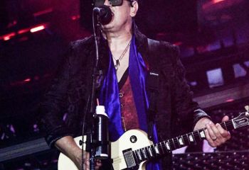 Def Leppard - Photo by Pat