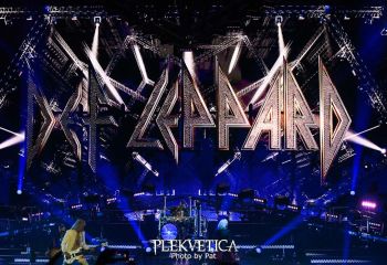 Def Leppard - Photo by Pat