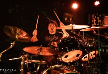 full-of-hell-sedel-luzern-19-04-26-02