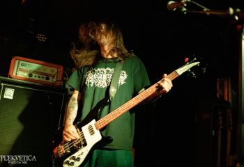 full-of-hell-sedel-luzern-19-04-26-10