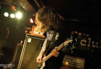 full-of-hell-sedel-luzern-19-04-26-22