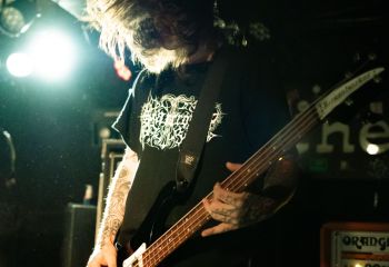 full-of-hell-sedel-luzern-19-04-26-24