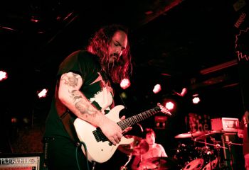 full-of-hell-sedel-luzern-19-04-26-51