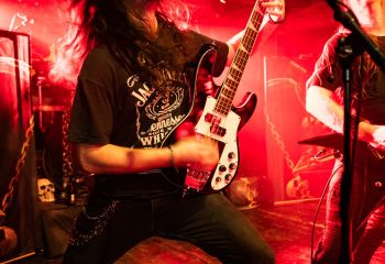 Comorra-photo by Michel Varrin