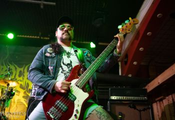 goreshower-oelfleck-eventbar-frauenfeld-11-04-26-04