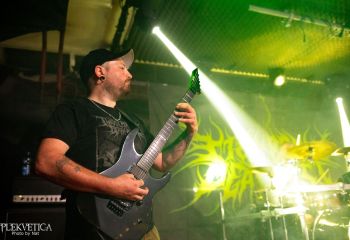 goreshower-oelfleck-eventbar-frauenfeld-11-04-26-49