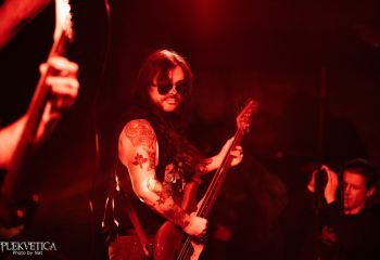 Goreshower - Photo by Natalie