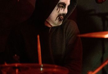 Hellthorn - Photo by Natalie