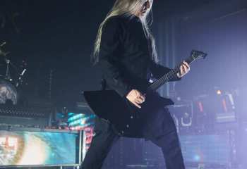 Hypocrisy - Photo By Peti