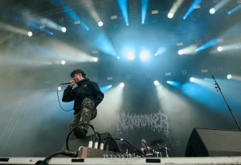 neckbreaker-sami-kaerki_23