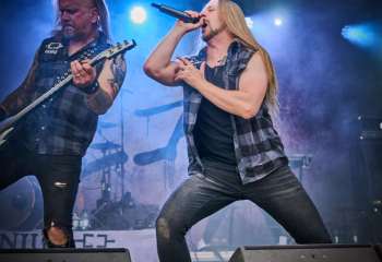 Omnium Gatherum - Photo By Peti