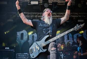 Onslaught - Photo By Peti