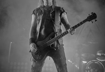 Pain - Photo By Peti