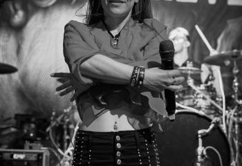 Roses of Thieves - Photo By Peti