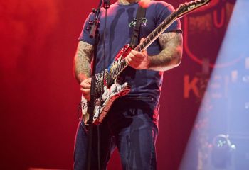 Stick To Your Guns - Photo By Peti