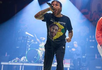 Stick To Your Guns - Photo By Peti