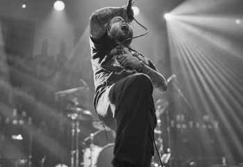 Stick To Your Guns - Photo By Peti