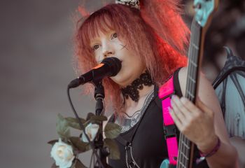 Stoned Statues - Photo by Dänu