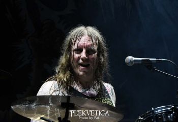 The Baboon Show - Photo by Pat