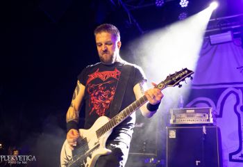 The Crown - Photo by Natalie