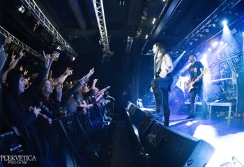 The Crown - Photo by Natalie