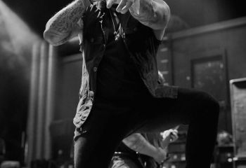 Throw Me To The Wolves - Photo By Peti