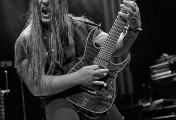 Throw Me To The Wolves - Photo By Peti