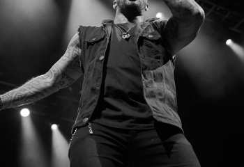 Throw Me To The Wolves - Photo By Peti