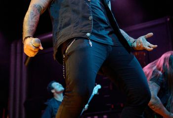 Throw Me To The Wolves - Photo By Peti