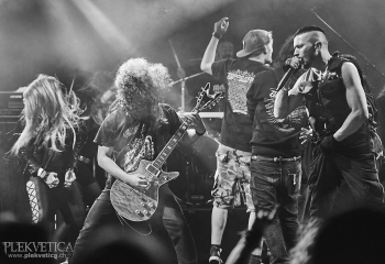 Carnivore Diprosopus - Photo By Dänu