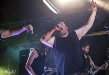 Constraint - Photo by Dänu