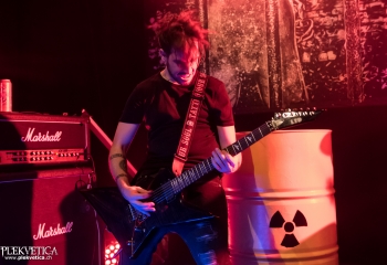 Driven Under - Photo by Nati