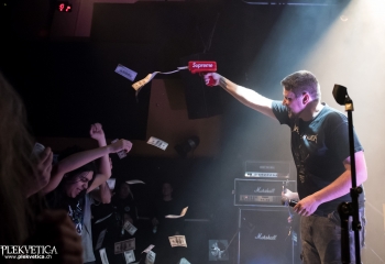 Driven Under - Photo by Nati