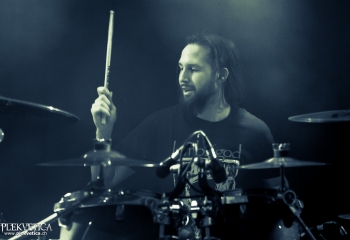 Driven Under - Photo by Nati