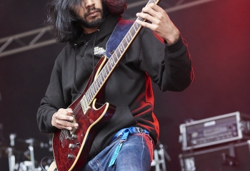 Gutslit - Photo By Dänu