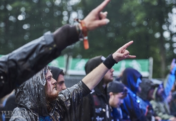 Gutslit - Photo By Dänu