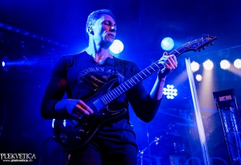 SHADOWPATH - Photo by Nati