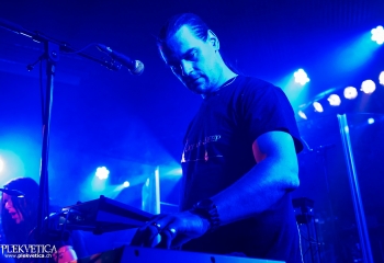 SHADOWPATH - Photo by Nati