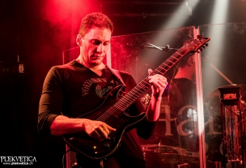 SHADOWPATH - Photo by Nati