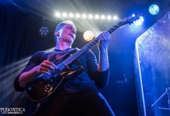 SHADOWPATH - Photo by Nati