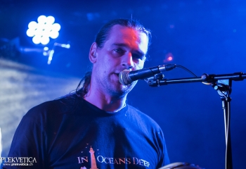 SHADOWPATH - Photo by Nati