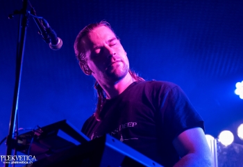 SHADOWPATH - Photo by Nati